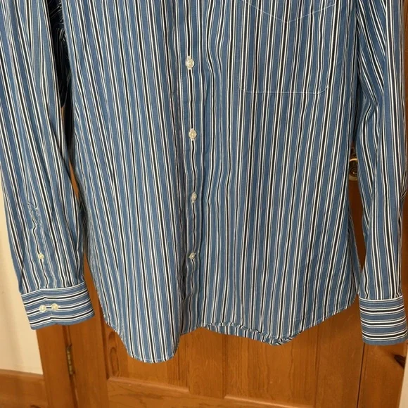 Men’s St. John’s Bay Cotton Button Up Size XL - Picture 2 of 11